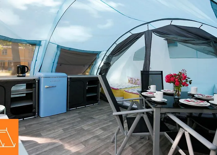 Familienwohnzelt Zelt Und Direkt Am Campsite